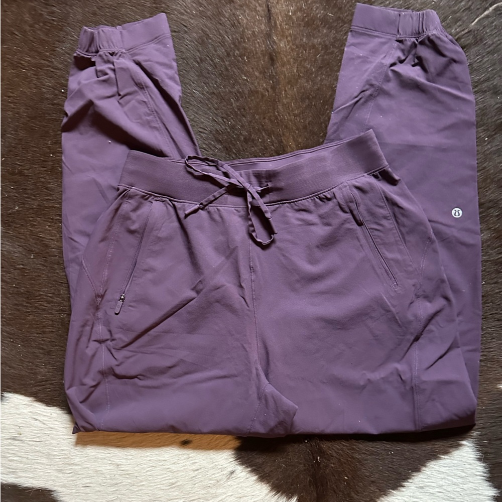 Lululemon Joggers LIKE NEW